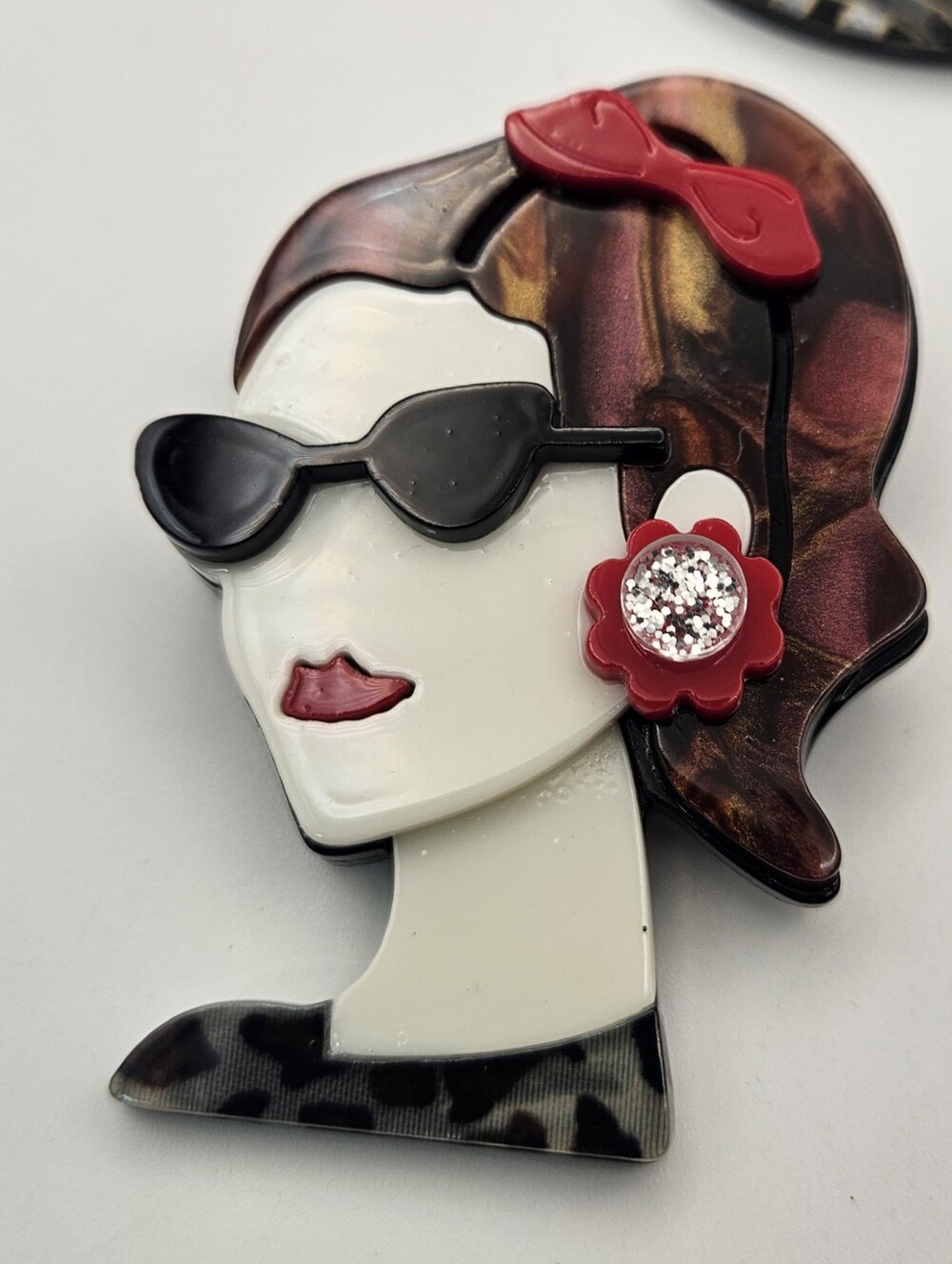 3 Acrylic Lady Face Brooch Pin Set Resin Mod Rockabilly Retro Lot - Picture 2 of 6